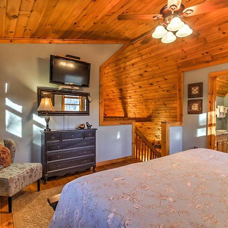 Cozy Nest Gatlinburg Cabin With Porch And Jacuzzi! 빌라 외부 사진