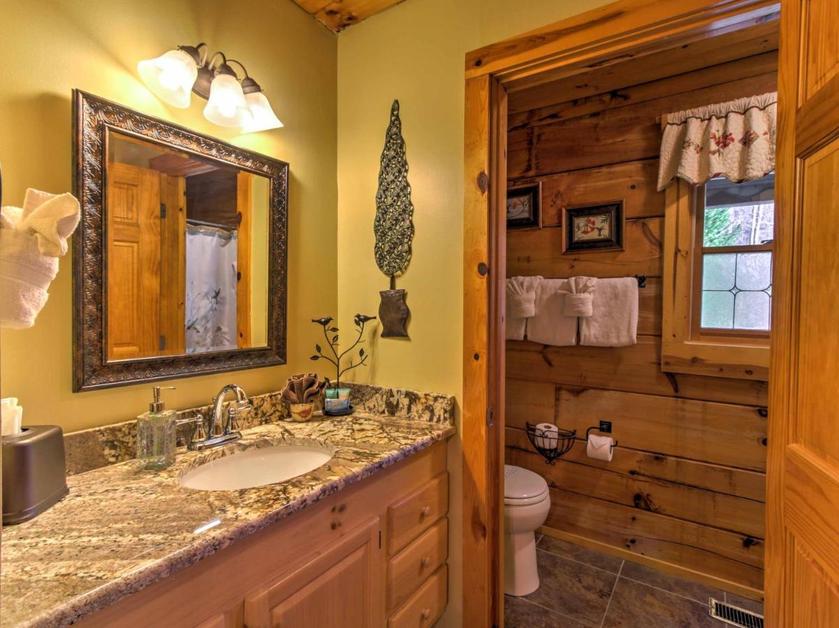 Cozy Nest Gatlinburg Cabin With Porch And Jacuzzi! 빌라 외부 사진